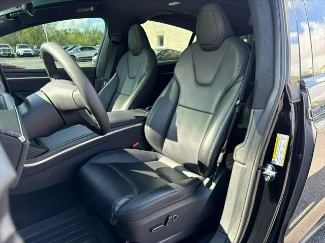 2022 Tesla Model X Dual Motor All-Wheel Drive