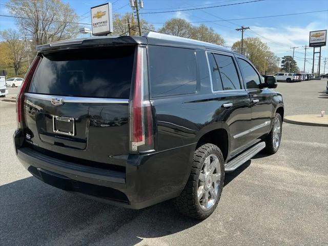 2016 Cadillac Escalade Standard