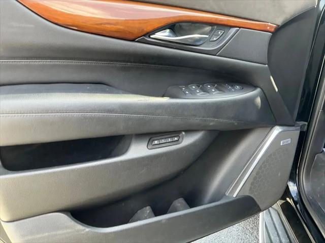 2016 Cadillac Escalade Standard