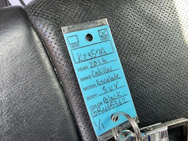 2016 Cadillac Escalade Standard
