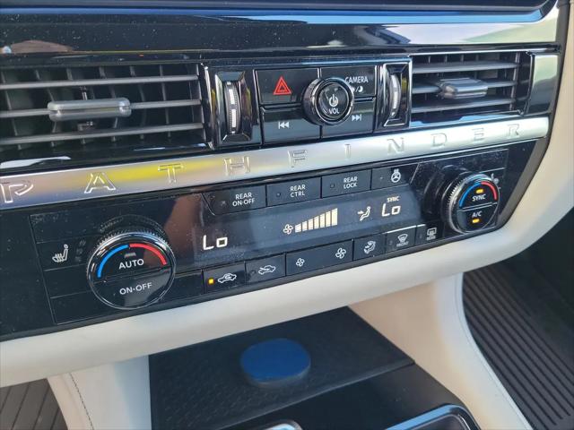 2026 Nissan Pathfinder SL