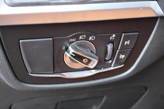 2025 BMW X4 xDrive30i