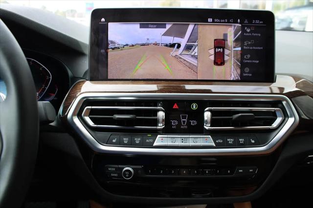 2025 BMW X4 xDrive30i