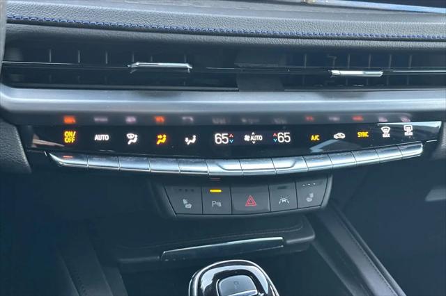 2024 Cadillac XT4 FWD Sport