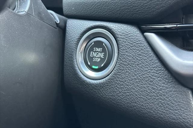 2024 Cadillac XT4 FWD Sport