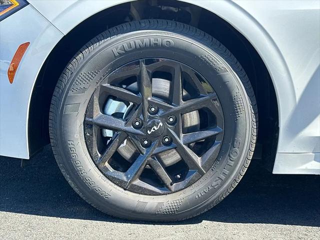 2026 Kia K5 LXS FWD