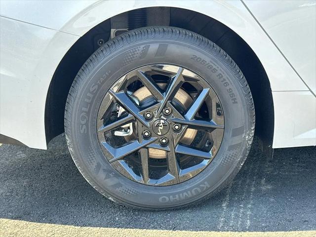 2026 Kia K5 LXS FWD