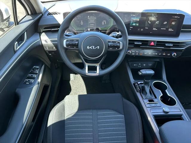 2026 Kia K5 LXS FWD
