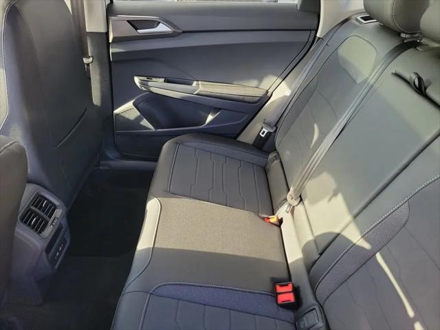 2026 Volkswagen Taos SE Black