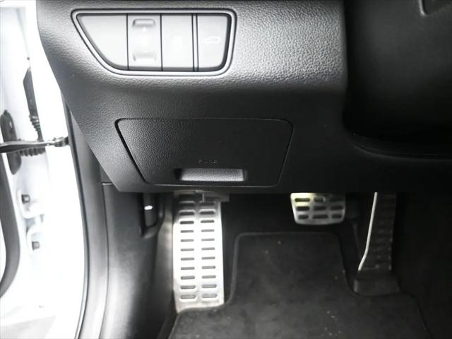 2023 Genesis G70 3.3T RWD