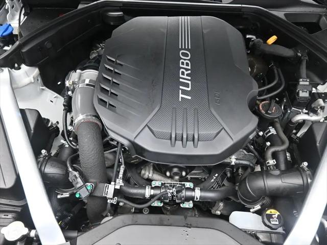 2023 Genesis G70 3.3T RWD