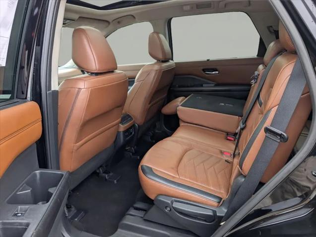 2023 Nissan Pathfinder Platinum 4WD