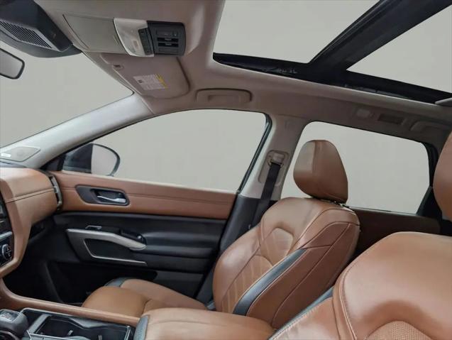 2023 Nissan Pathfinder Platinum 4WD