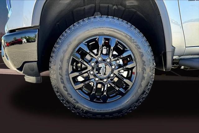 2026 Chevrolet Silverado 2500HD Crew Cab, Standard Bed, LT, 4WD
