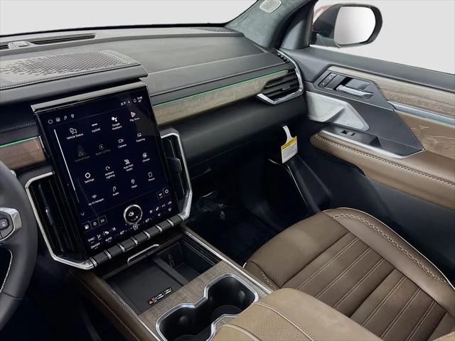 2026 GMC Acadia Denali Ultimate AWD