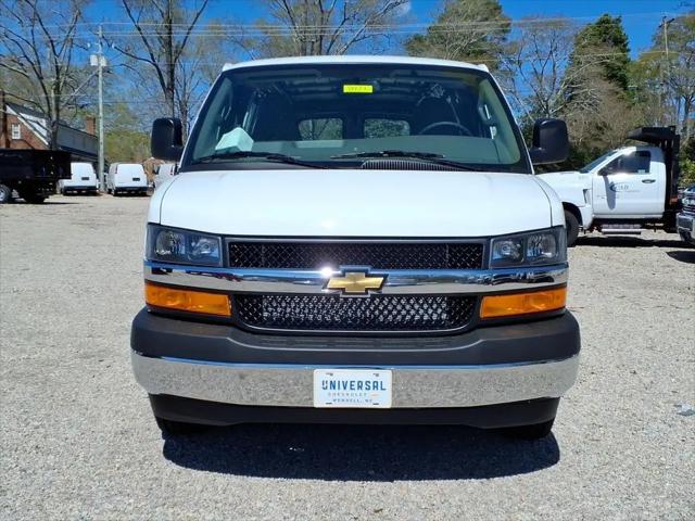 2026 Chevrolet Express Cargo Van 2500 Regular Wheelbase, WT, RWD
