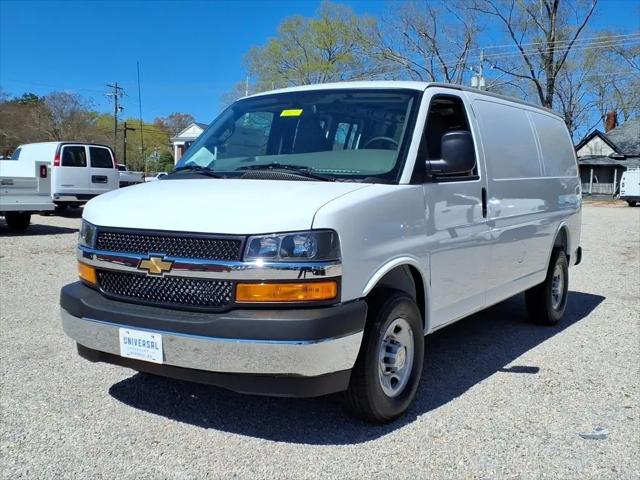 2026 Chevrolet Express Cargo Van 2500 Regular Wheelbase, WT, RWD