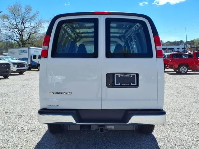 2026 Chevrolet Express Cargo Van 2500 Regular Wheelbase, WT, RWD