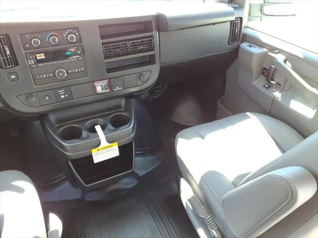 2026 Chevrolet Express Cargo Van 2500 Regular Wheelbase, WT, RWD