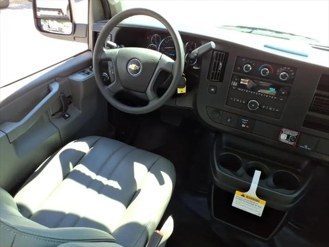 2026 Chevrolet Express Cargo Van 2500 Regular Wheelbase, WT, RWD