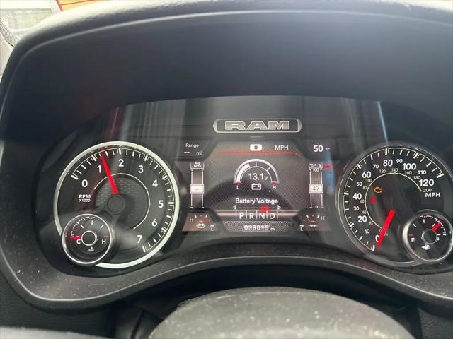 2022 Ram 1500 Big Horn Crew Cab 4x4 5'7" Box