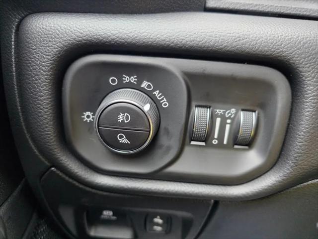 2026 Ram 1500 Big Horn Crew Cab 4x4 5'7" Box