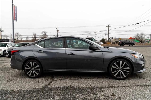 2021 Nissan Altima SR FWD