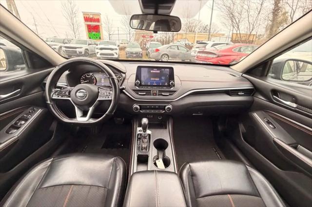 2021 Nissan Altima SR FWD