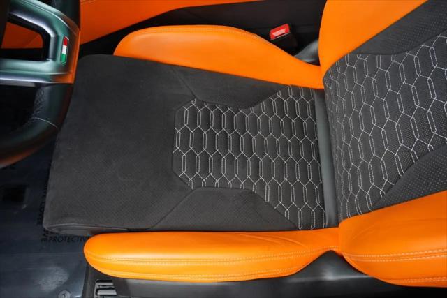 2022 Lamborghini Urus Pearl Capsule