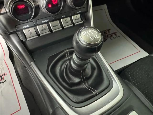 2024 Toyota GR86 Premium