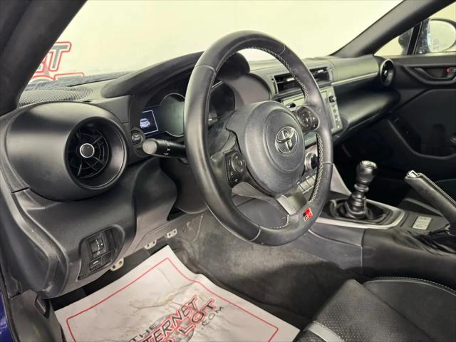 2024 Toyota GR86 Premium
