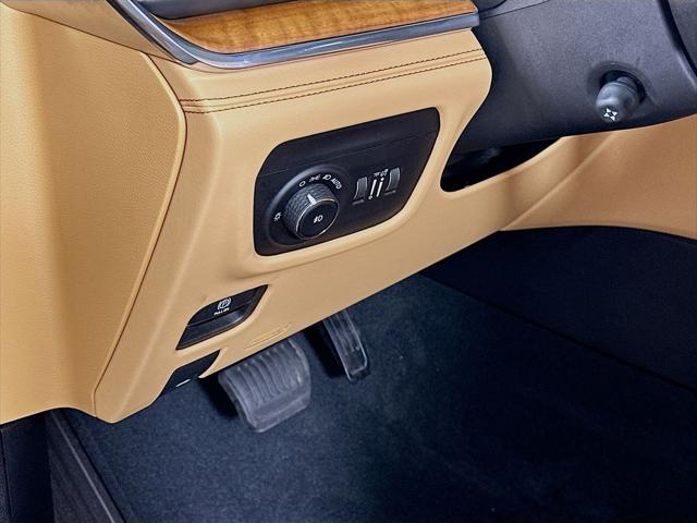 2023 Jeep Grand Cherokee L Summit Reserve 4x4