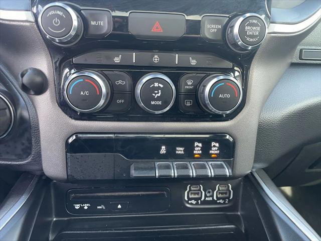 2019 Ram 1500 Big Horn/Lone Star Crew Cab 4x4 5'7" Box
