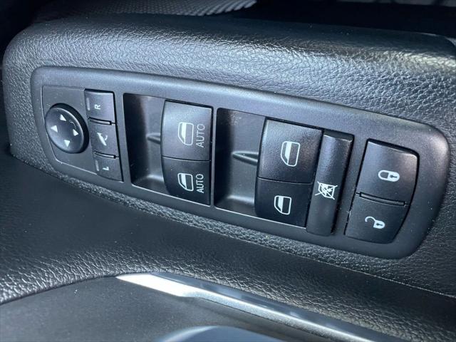 2019 Ram 1500 Big Horn/Lone Star Crew Cab 4x4 5'7" Box