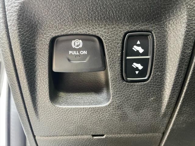 2019 Ram 1500 Big Horn/Lone Star Crew Cab 4x4 5'7" Box