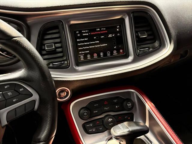 2019 Dodge Challenger SXT