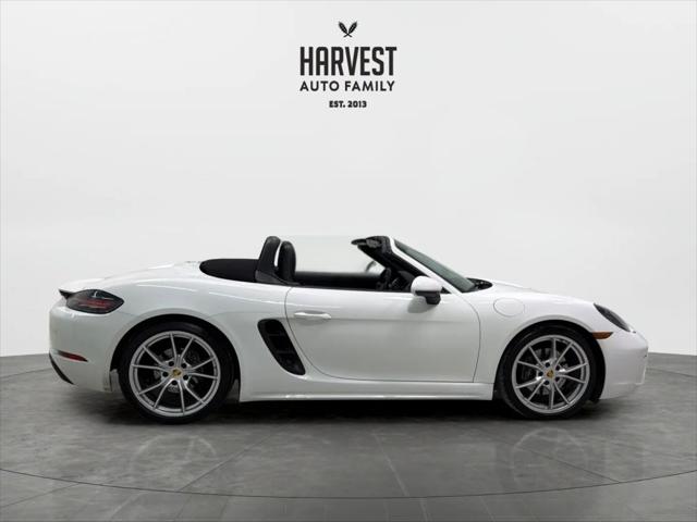 2019 Porsche 718 Boxster Roadster 2D