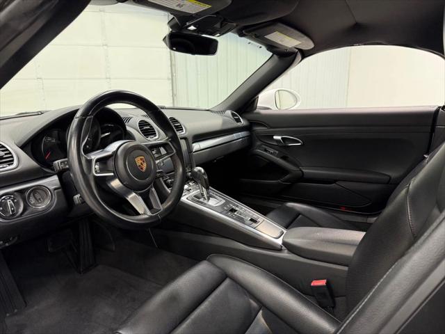 2019 Porsche 718 Boxster Roadster 2D