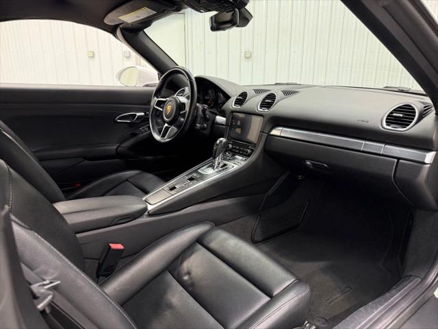2019 Porsche 718 Boxster Roadster 2D