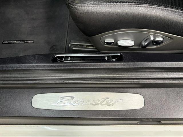 2019 Porsche 718 Boxster Roadster 2D