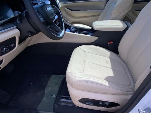 2026 Jeep Grand Cherokee Limited 4x2