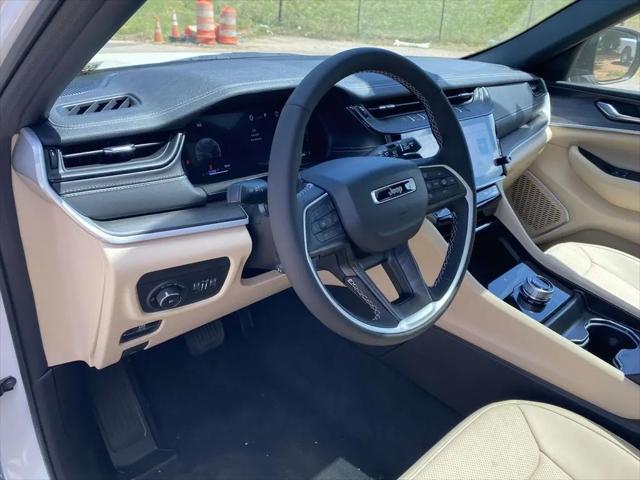 2026 Jeep Grand Cherokee Limited 4x2