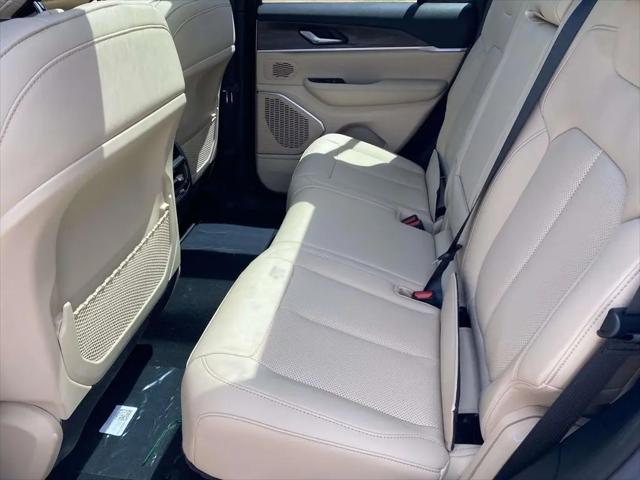 2026 Jeep Grand Cherokee Limited 4x2