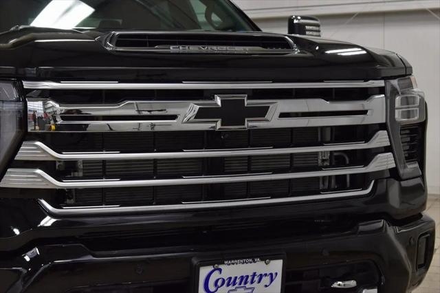 2026 Chevrolet Silverado 2500HD Crew Cab, Standard Bed, High Country, 4WD