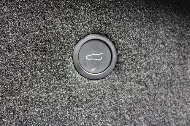 2022 Tesla Model S Plaid Tri Motor All-Wheel Drive