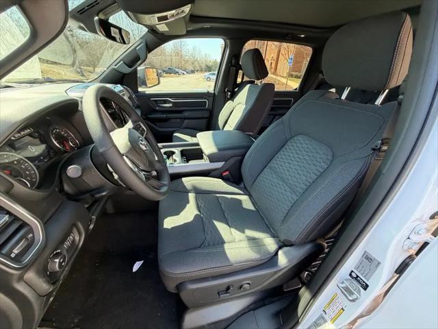 2026 Ram 1500 Big Horn Crew Cab 4x4 5'7" Box