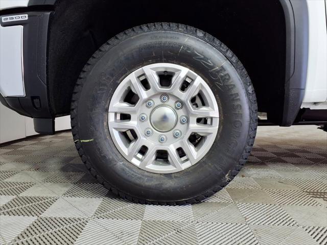 2026 GMC Sierra 2500HD Crew Cab, Standard Bed, Pro, 4WD