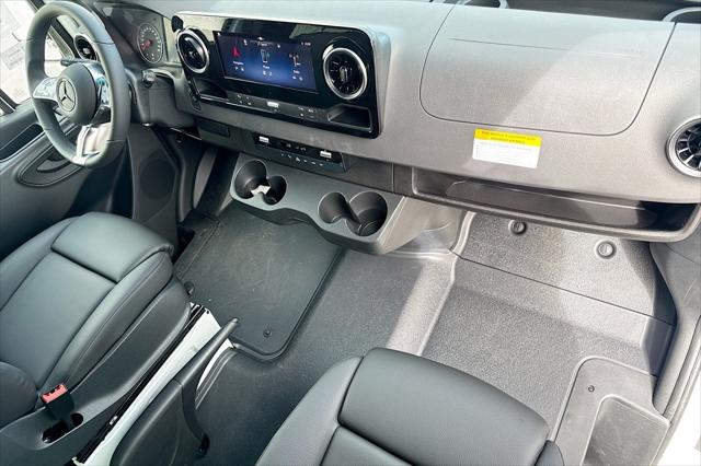 2026 Mercedes-Benz Sprinter 2500 Standard Roof 4-Cyl Diesel HO