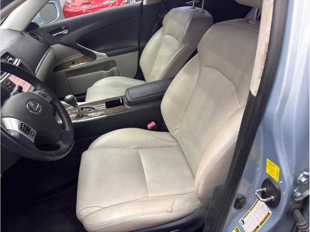 2011 Lexus IS 250 Base 4dr Sedan 6A