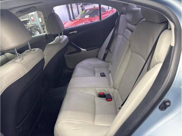 2011 Lexus IS 250 Base 4dr Sedan 6A